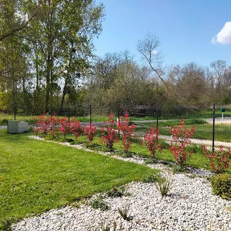 Les Logis De La Seugne