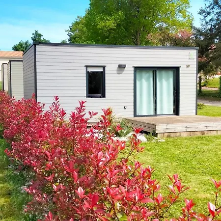 Chalets Bord De Riviere Avec Jardin-Les Logis De La Seugne - Proche Jonzac
