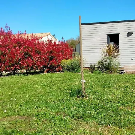 Les Logis De La Seugne