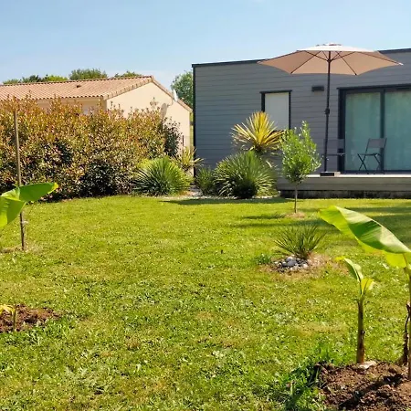 Les Logis De La Seugne Chalet Saint-Germain-de-Lusignan