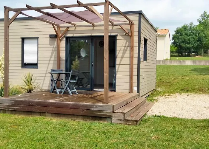 Les Logis De La Seugne * Saint-Germain-de-Lusignan